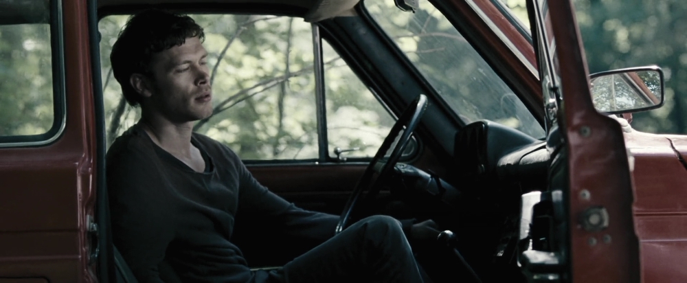 VampireDiariesWorld-dot-nl_OpenGrave2040.jpg