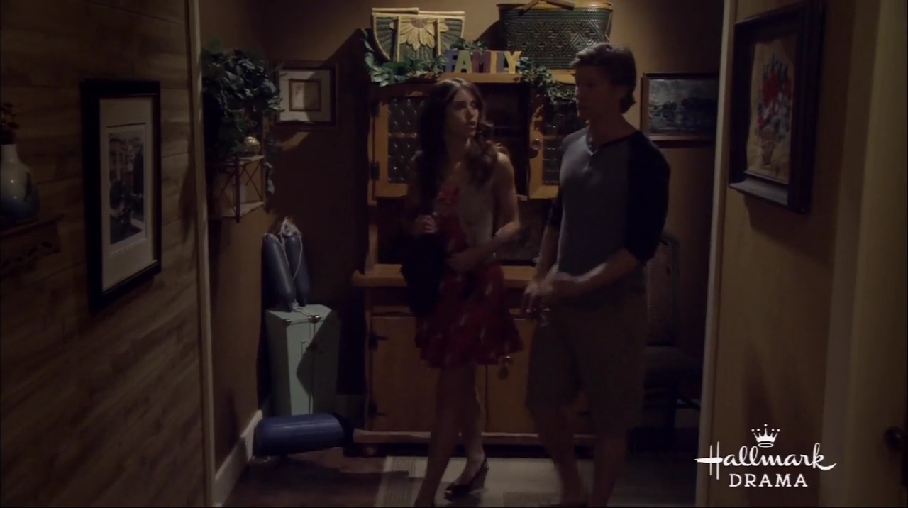 VampireDiariesWorld-dot-nl_KeppingUpWithTheRandalls0453.jpg