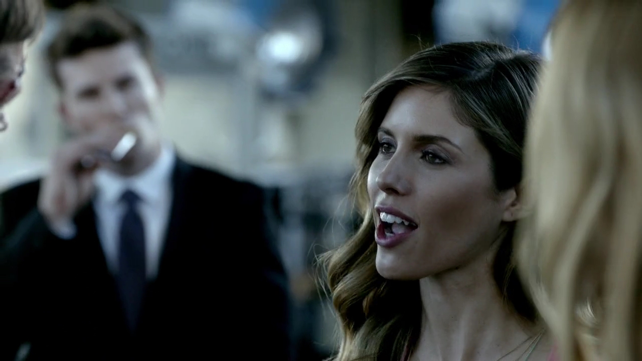 VampireDiariesWorld-dot-nl_Lucifer1x01-1977.jpg