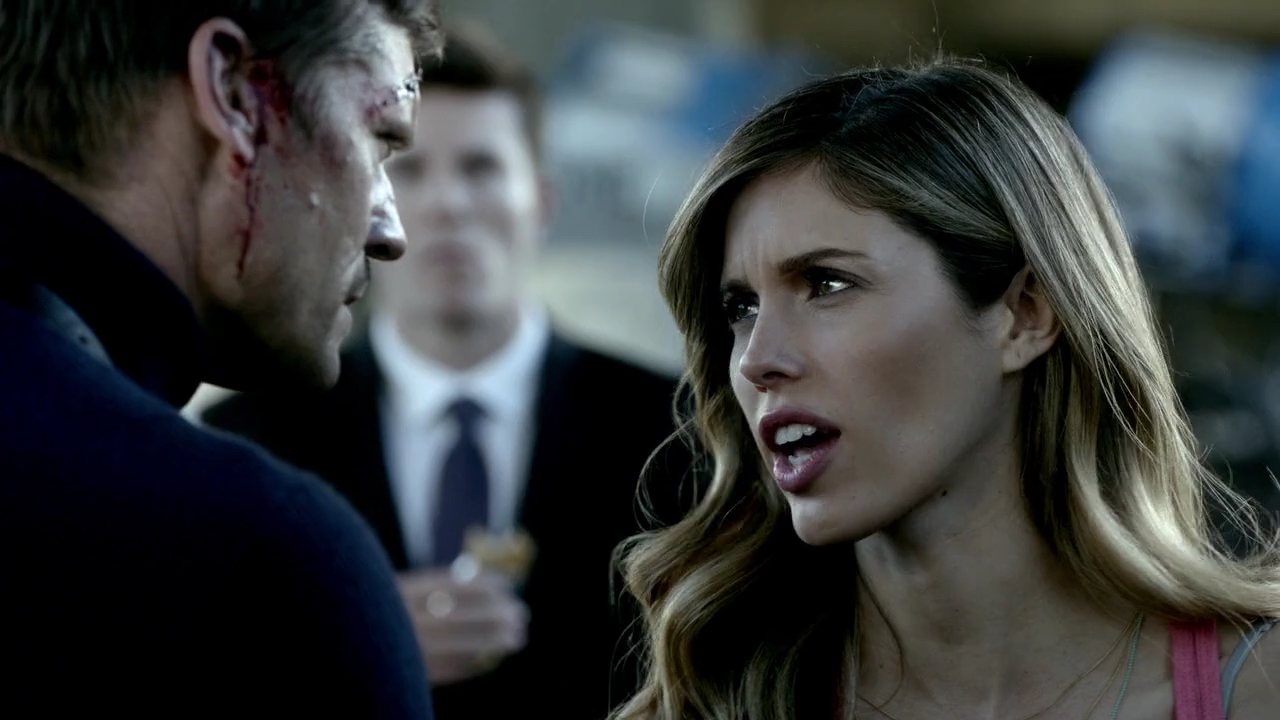 VampireDiariesWorld-dot-nl_Lucifer1x01-1984.jpg
