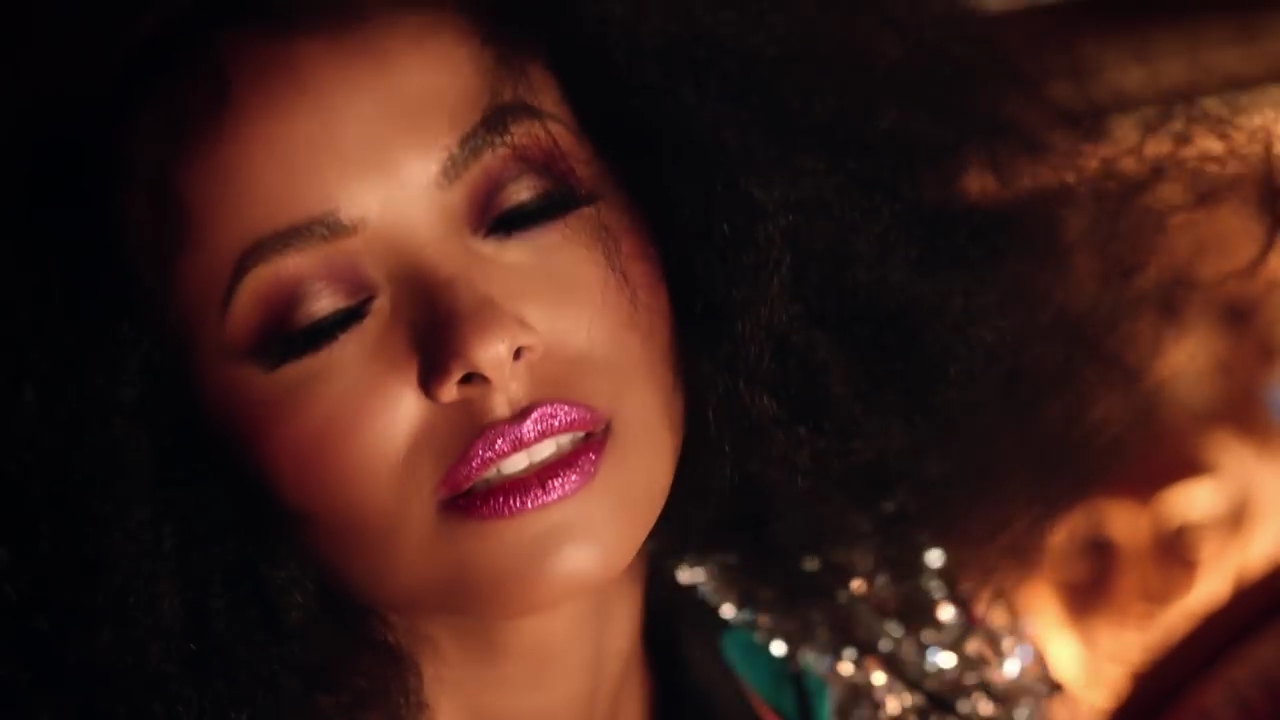 VampireDiariesWorld-dot-NL_KatGraham-AllYourLove0198.jpg