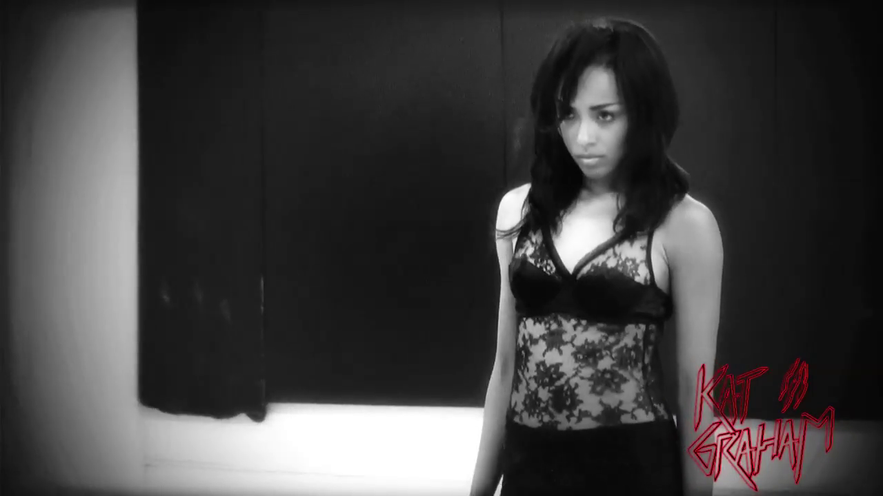 VampireDiariesWorld-dot-org_ColdHeartedSnake-Remix-Captures00127.png