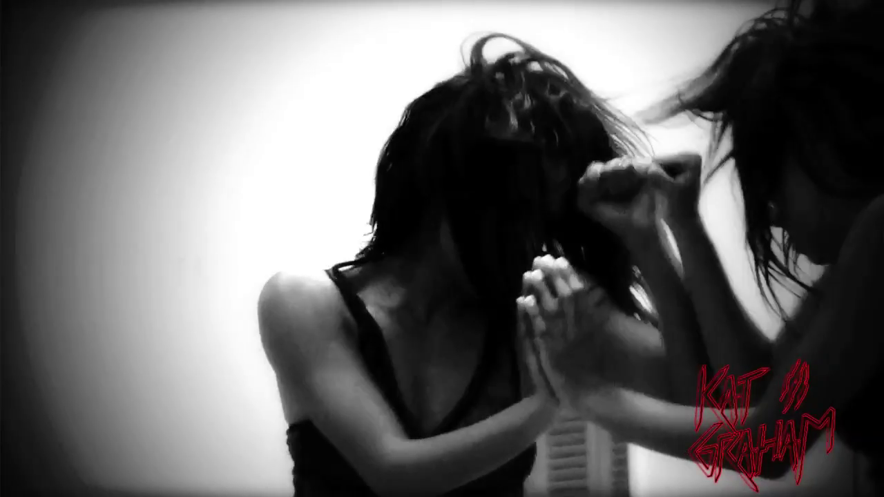 VampireDiariesWorld-dot-org_ColdHeartedSnake-Remix-Captures00269.png