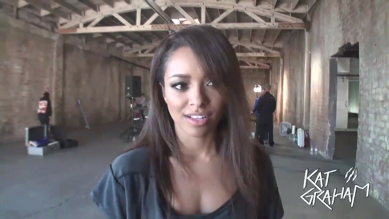 vampirediariesworld_dot_org--LoveWillNeverDoWithoutAnEscapade-BTS0129.jpg