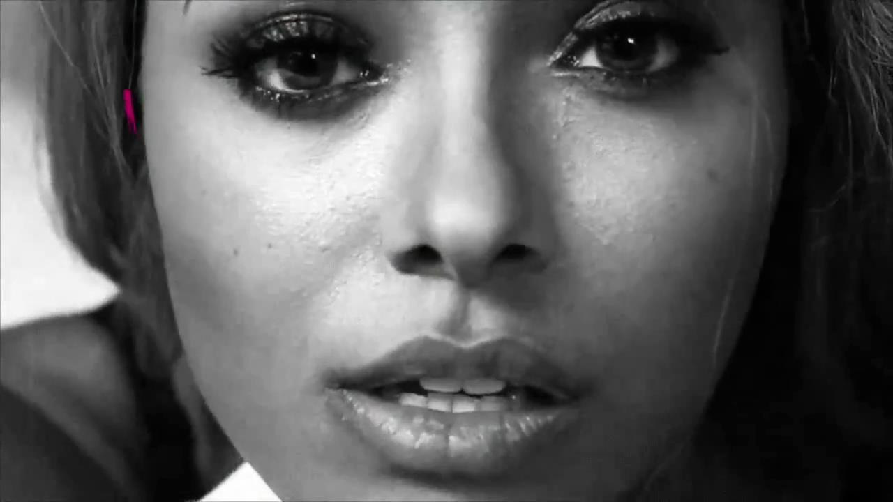 VampireDiariesWorld-dot-org_PowerLyricsVideo0216.jpg