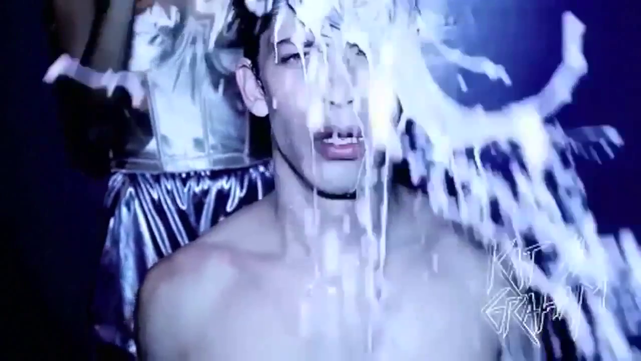 VampireDiariesWorld-dot-org_SassyMilkshake_Mashup-Captures00196.png