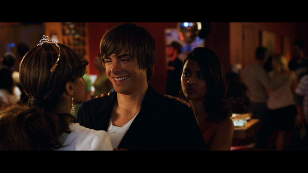 VampireDiariesWorld-dot-org_17Again_Captures00105.png