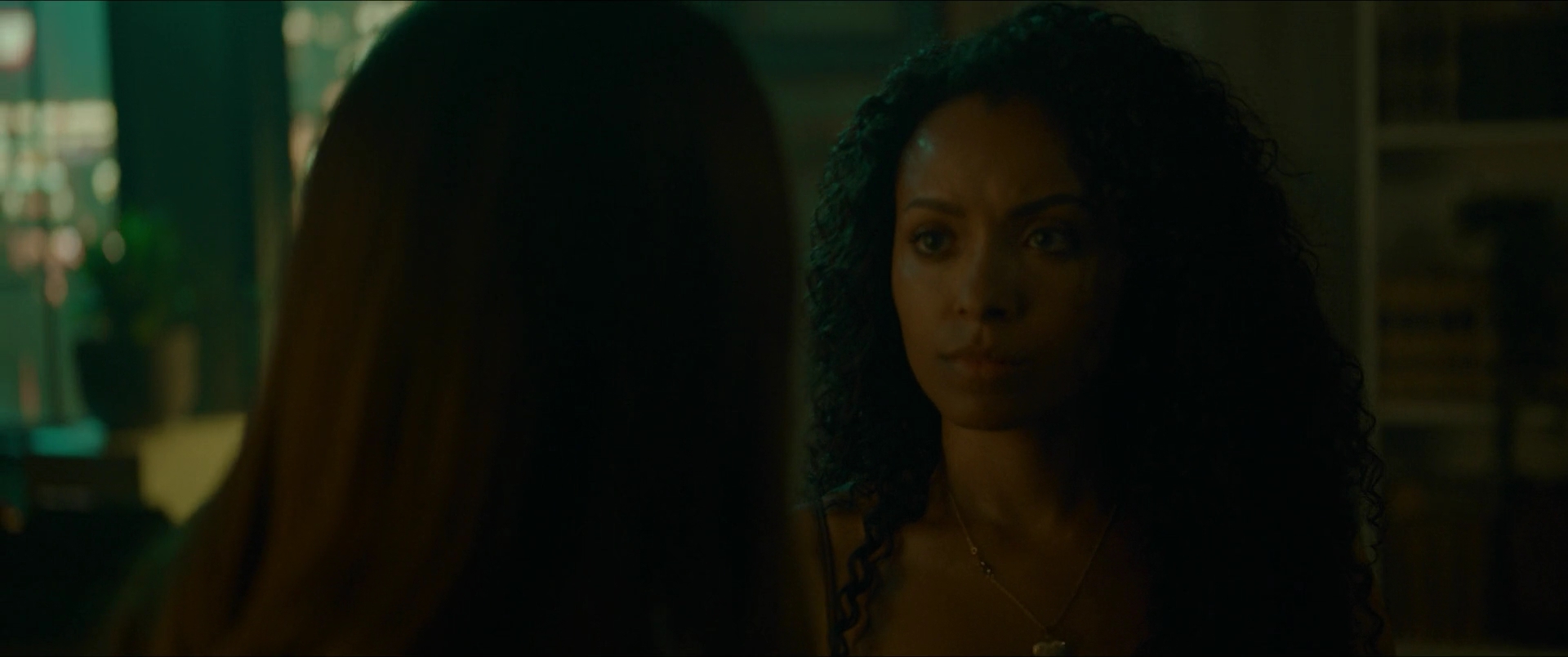 vampirediariesworld-dot-nl_Heatwave3313.jpg