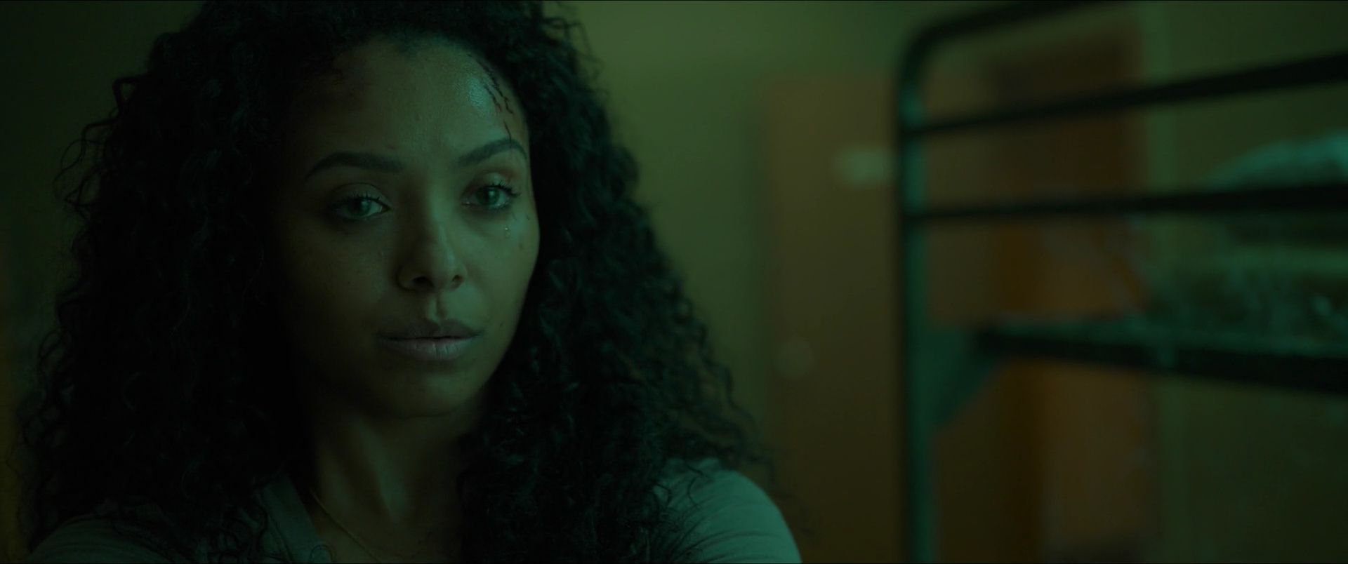 vampirediariesworld-dot-nl_Heatwave5853.jpg