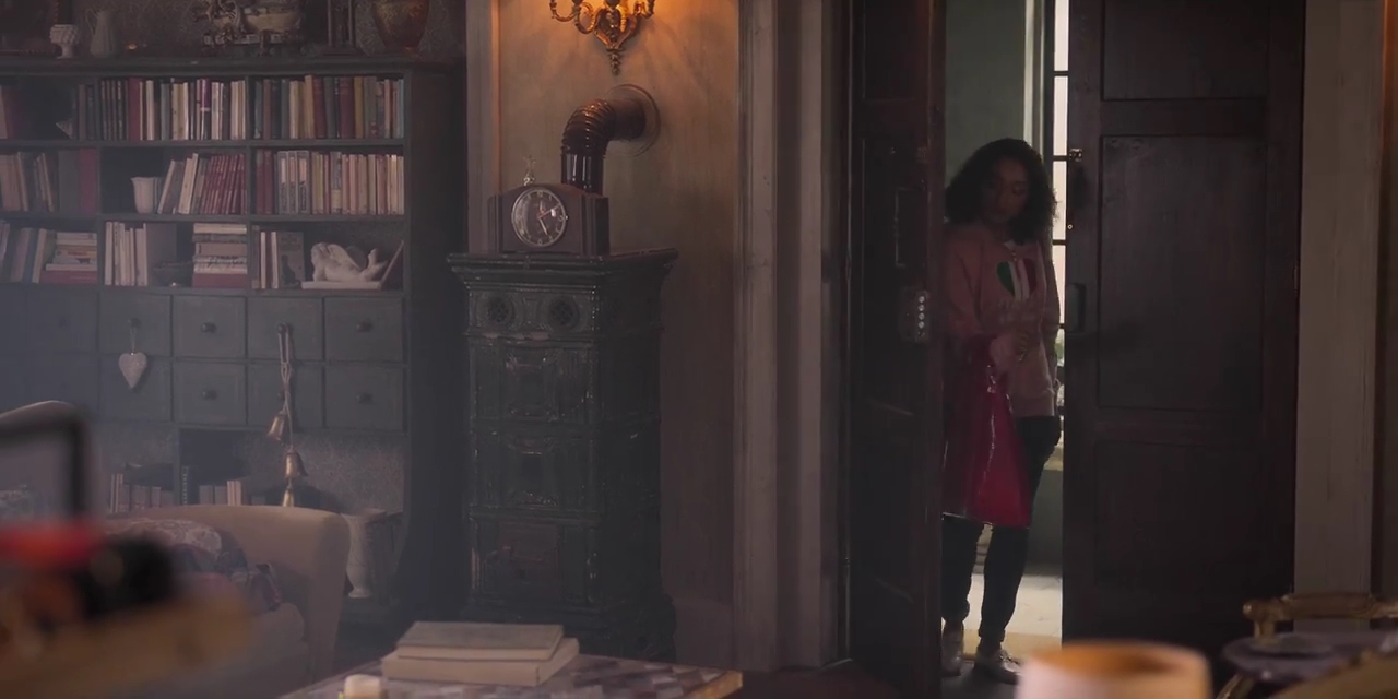 VampireDiariesWorld-dot-nl_LoveInTheVilla0802.jpg VampireDiariesWorld-dot-nl_LoveInTheVilla0802.jpg