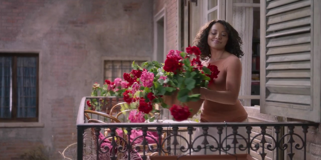 VampireDiariesWorld-dot-nl_LoveInTheVilla3854.jpg
