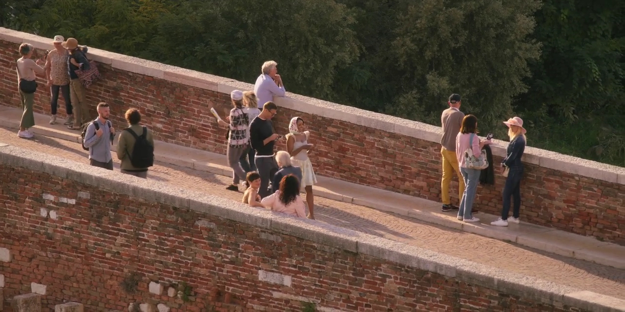 VampireDiariesWorld-dot-nl_LoveInTheVilla4052.jpg
