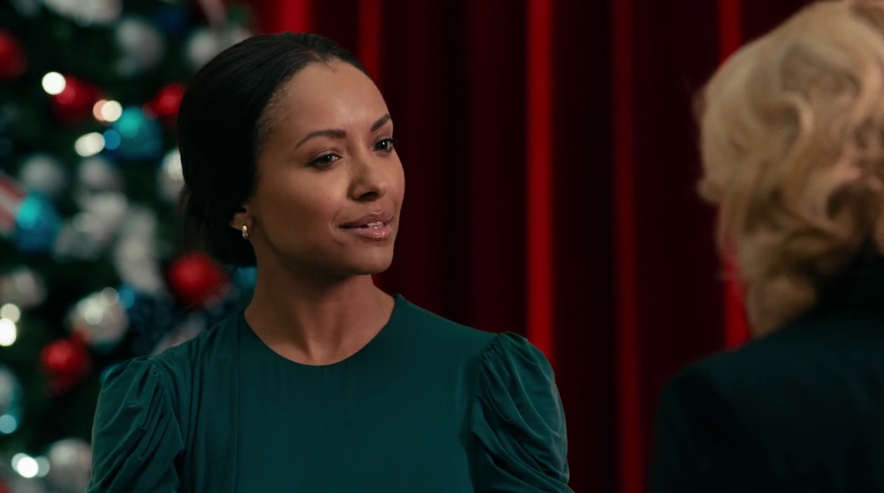 VampireDiariesWorld-dot-nl_OperationChristmasDrop0483.jpg
