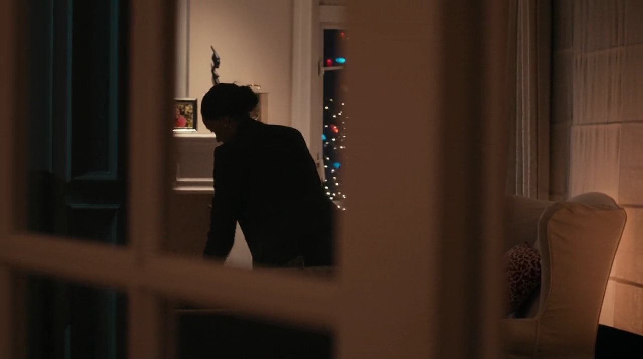 VampireDiariesWorld-dot-nl_OperationChristmasDrop0504.jpg