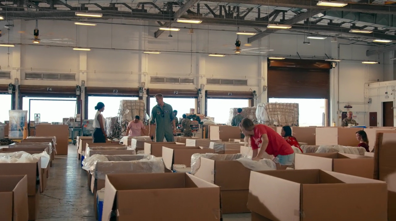 VampireDiariesWorld-dot-nl_OperationChristmasDrop1635.jpg VampireDiariesWorld-dot-nl_OperationChristmasDrop1635.jpg