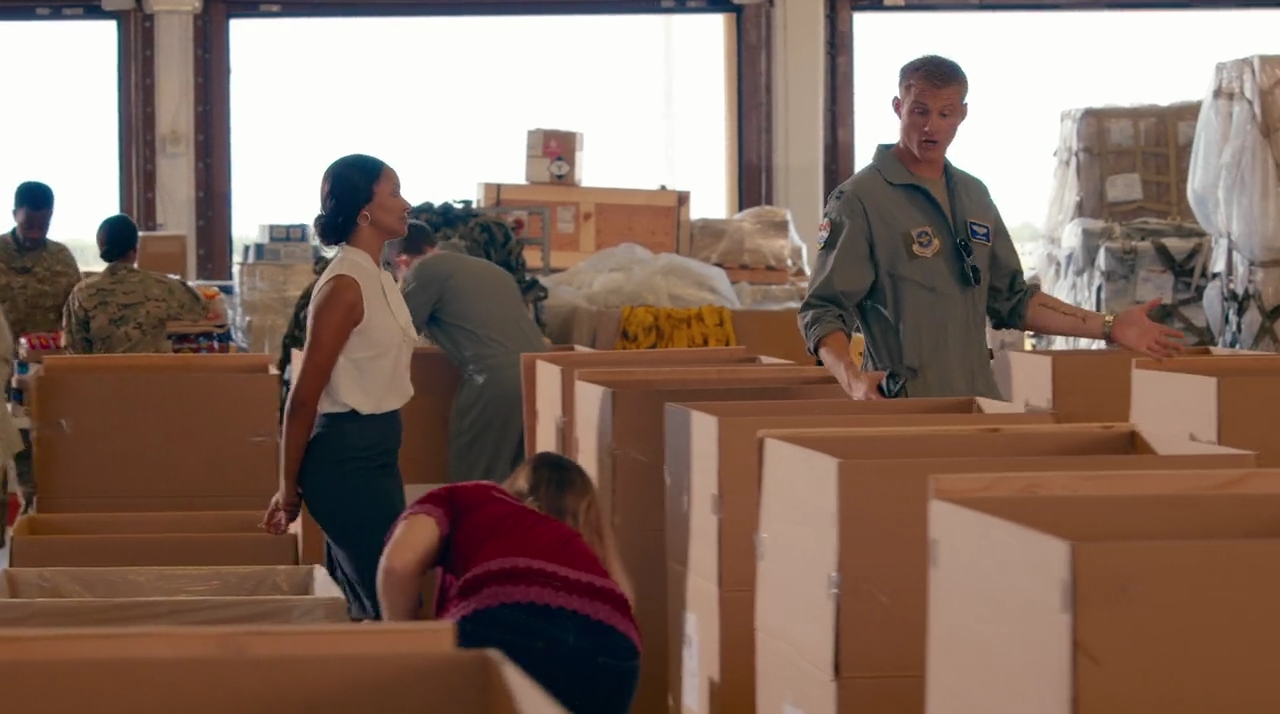 VampireDiariesWorld-dot-nl_OperationChristmasDrop1648.jpg VampireDiariesWorld-dot-nl_OperationChristmasDrop1648.jpg