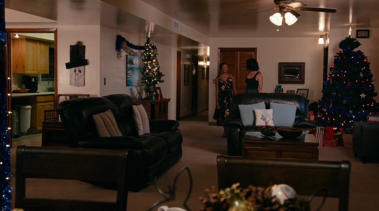 VampireDiariesWorld-dot-nl_OperationChristmasDrop1797.jpg