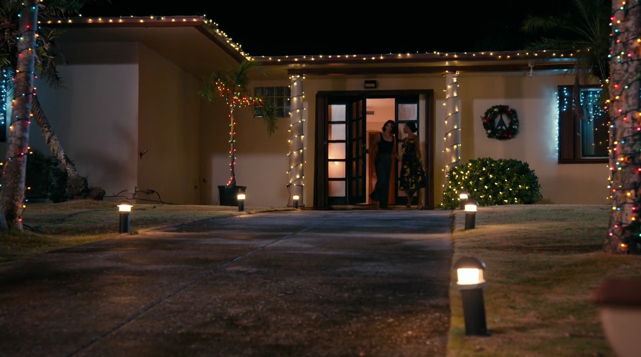 VampireDiariesWorld-dot-nl_OperationChristmasDrop1866.jpg