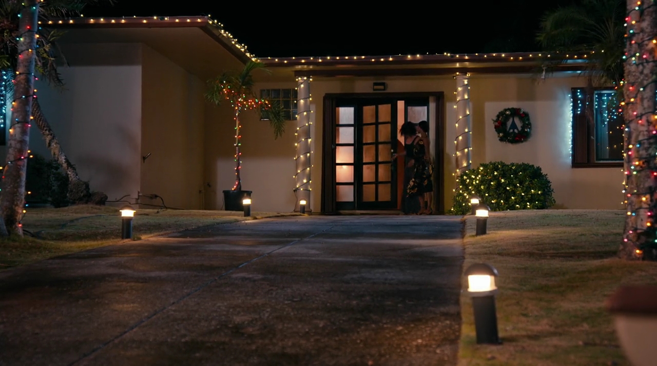 VampireDiariesWorld-dot-nl_OperationChristmasDrop1867.jpg
