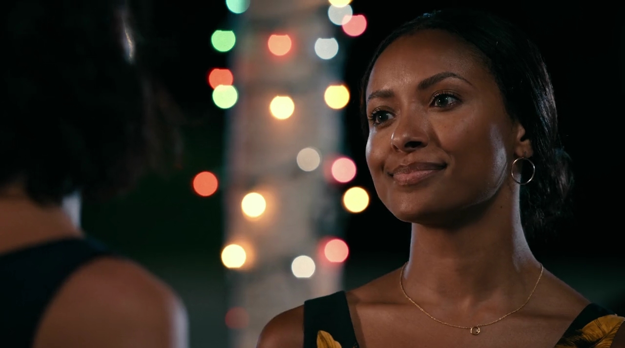 VampireDiariesWorld-dot-nl_OperationChristmasDrop1911.jpg