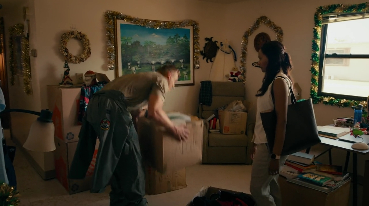 VampireDiariesWorld-dot-nl_OperationChristmasDrop2061.jpg