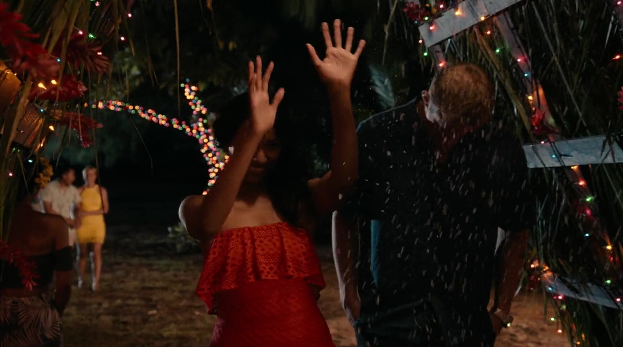 VampireDiariesWorld-dot-nl_OperationChristmasDrop3316.jpg