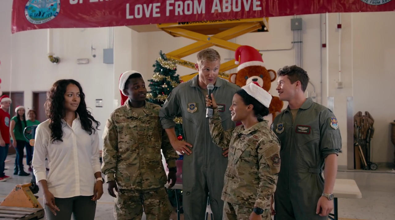 VampireDiariesWorld-dot-nl_OperationChristmasDrop4106.jpg