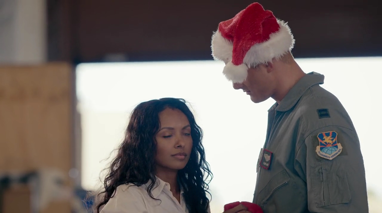VampireDiariesWorld-dot-nl_OperationChristmasDrop4146.jpg