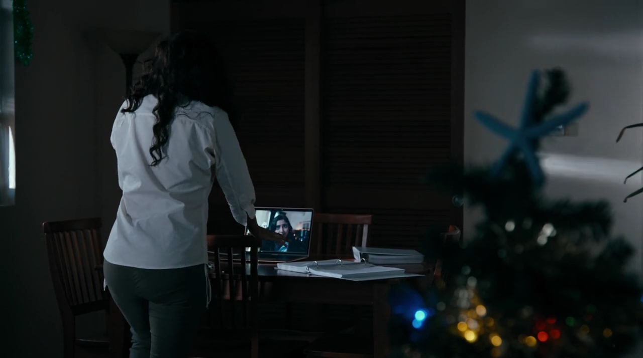 VampireDiariesWorld-dot-nl_OperationChristmasDrop4307.jpg