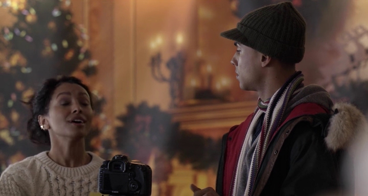 Charmed-Online-dot-nl_TheHolidayCalendar0169.jpg