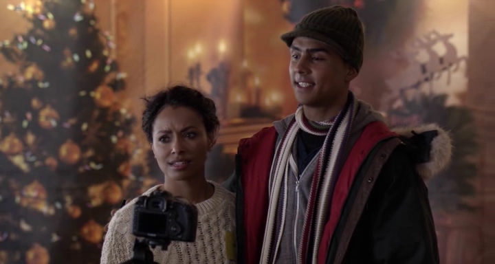 Charmed-Online-dot-nl_TheHolidayCalendar0189.jpg