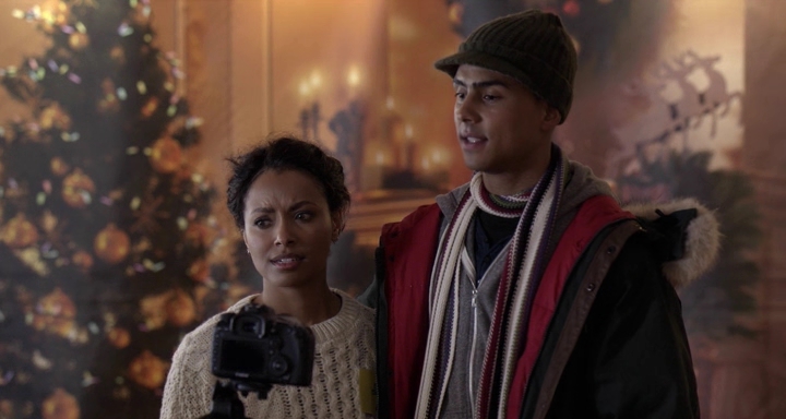 Charmed-Online-dot-nl_TheHolidayCalendar0190.jpg