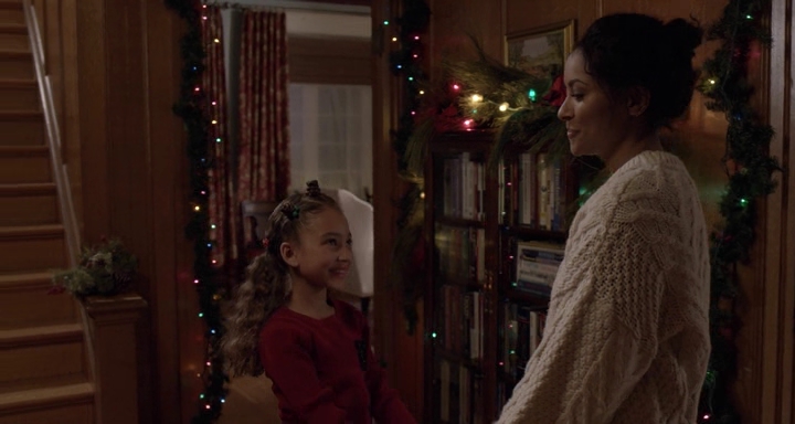 Charmed-Online-dot-nl_TheHolidayCalendar0213.jpg