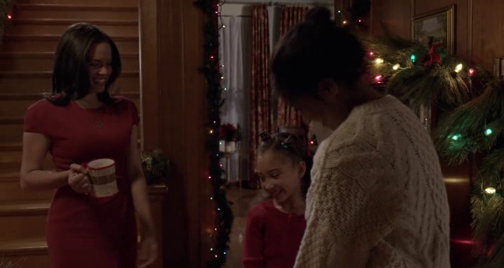 Charmed-Online-dot-nl_TheHolidayCalendar0215.jpg