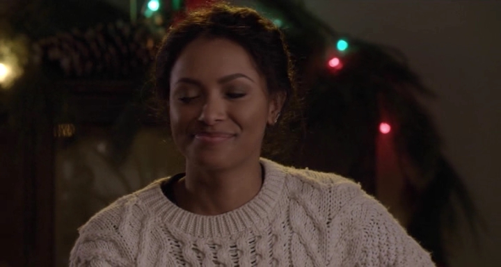 Charmed-Online-dot-nl_TheHolidayCalendar0239.jpg
