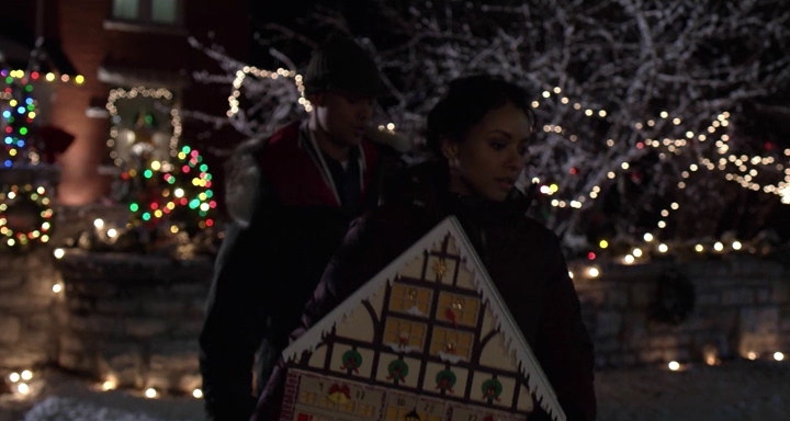 Charmed-Online-dot-nl_TheHolidayCalendar0560.jpg