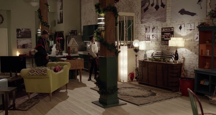 Charmed-Online-dot-nl_TheHolidayCalendar0718.jpg
