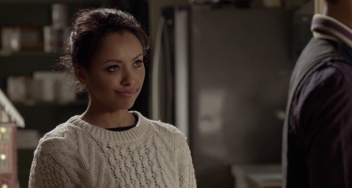 Charmed-Online-dot-nl_TheHolidayCalendar0730.jpg