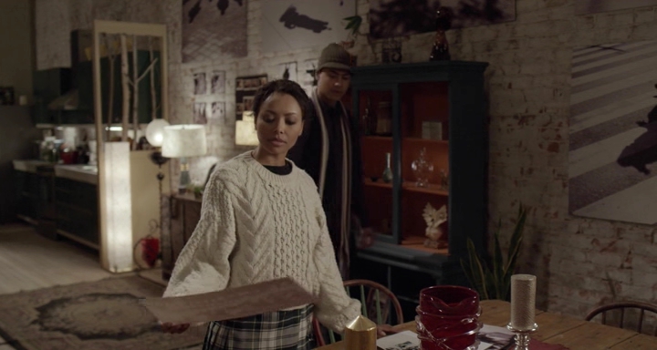 Charmed-Online-dot-nl_TheHolidayCalendar0747.jpg