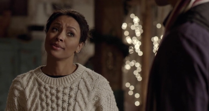 Charmed-Online-dot-nl_TheHolidayCalendar0773.jpg