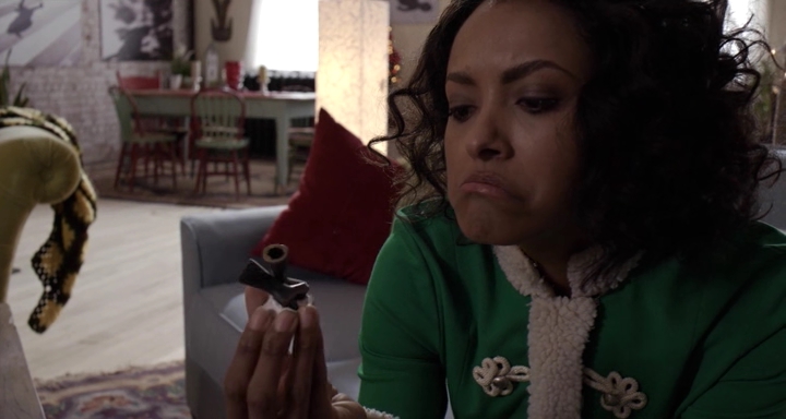Charmed-Online-dot-nl_TheHolidayCalendar0910.jpg