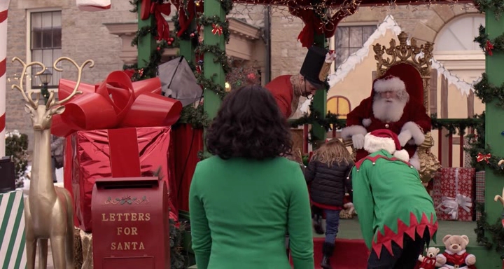 Charmed-Online-dot-nl_TheHolidayCalendar1024.jpg