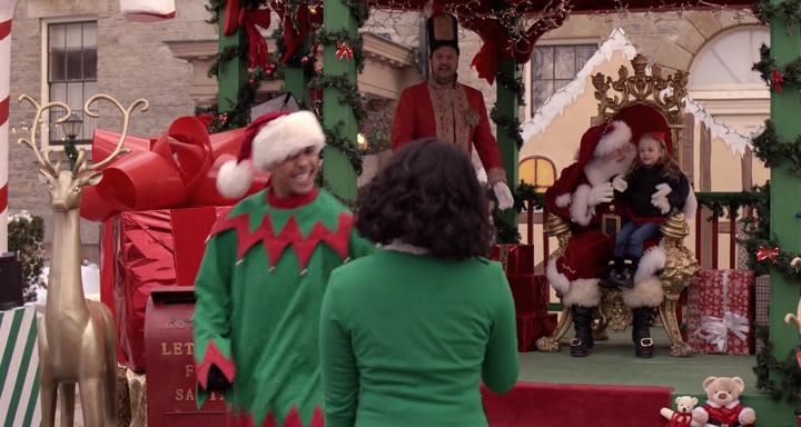Charmed-Online-dot-nl_TheHolidayCalendar1028.jpg
