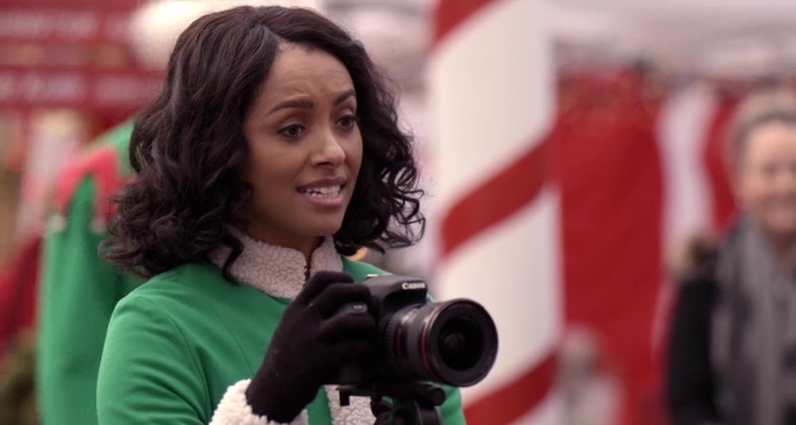 Charmed-Online-dot-nl_TheHolidayCalendar1032.jpg