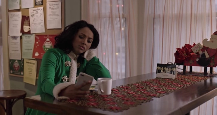 Charmed-Online-dot-nl_TheHolidayCalendar1046.jpg