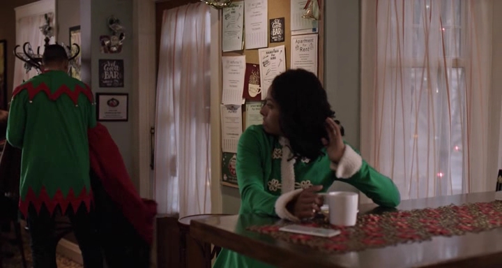 Charmed-Online-dot-nl_TheHolidayCalendar1052.jpg
