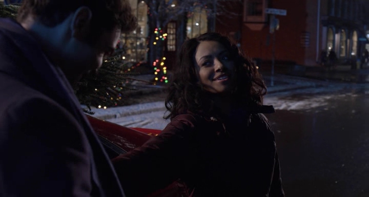 Charmed-Online-dot-nl_TheHolidayCalendar1372.jpg