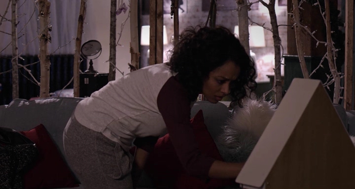 Charmed-Online-dot-nl_TheHolidayCalendar1432.jpg