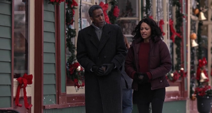 Charmed-Online-dot-nl_TheHolidayCalendar1454.jpg
