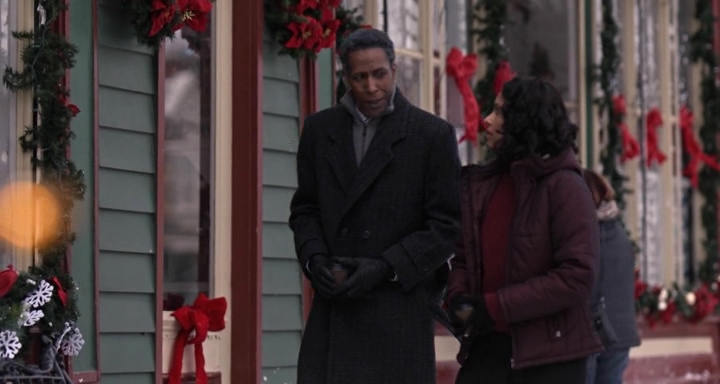 Charmed-Online-dot-nl_TheHolidayCalendar1457.jpg